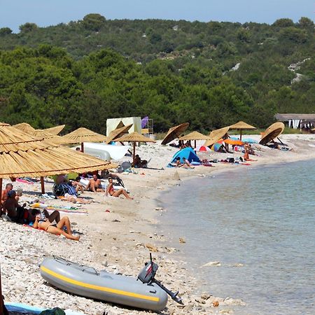 Apartments With A Parking Space Sali, Dugi Otok - 8181 Екстериор снимка