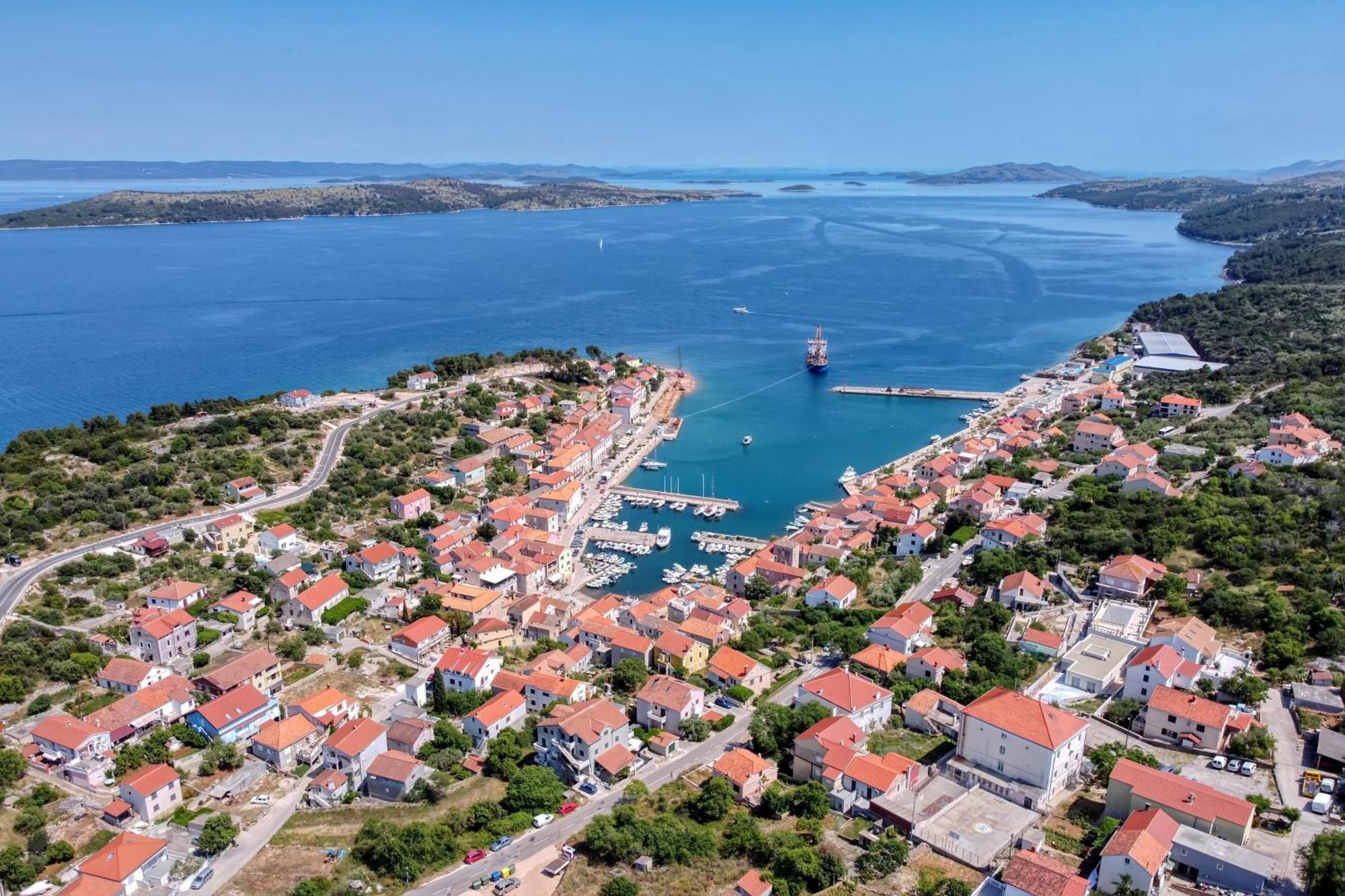 Apartments With A Parking Space Sali, Dugi Otok - 8181 Екстериор снимка